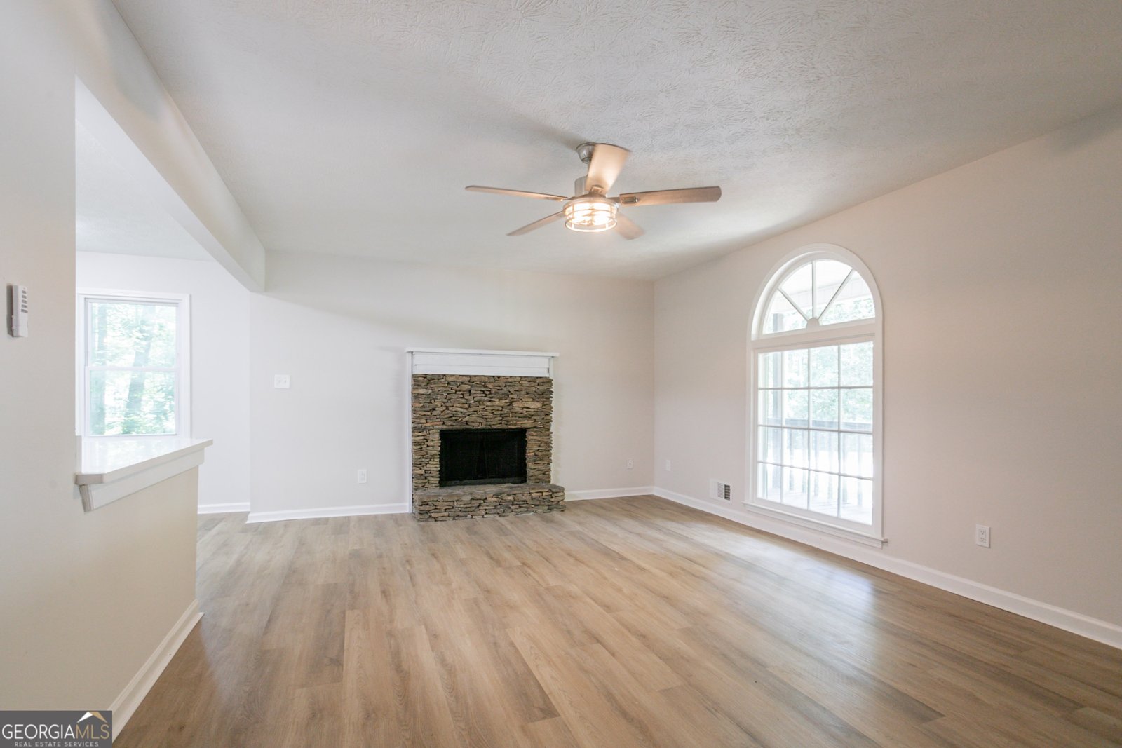 356 WATERWAY Trail Powder Springs - 2
