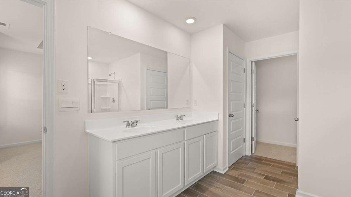 205 SILVER MOON Drive Loganville - 22