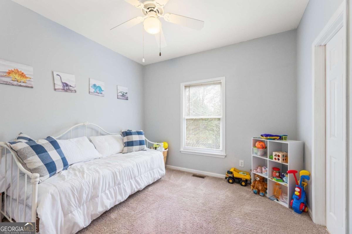 644 Northumberland Drive Milton - 34