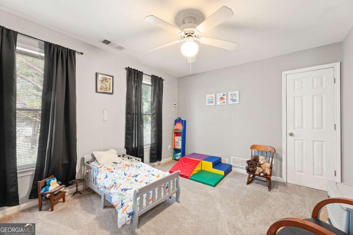 644 Northumberland Drive Milton - 35