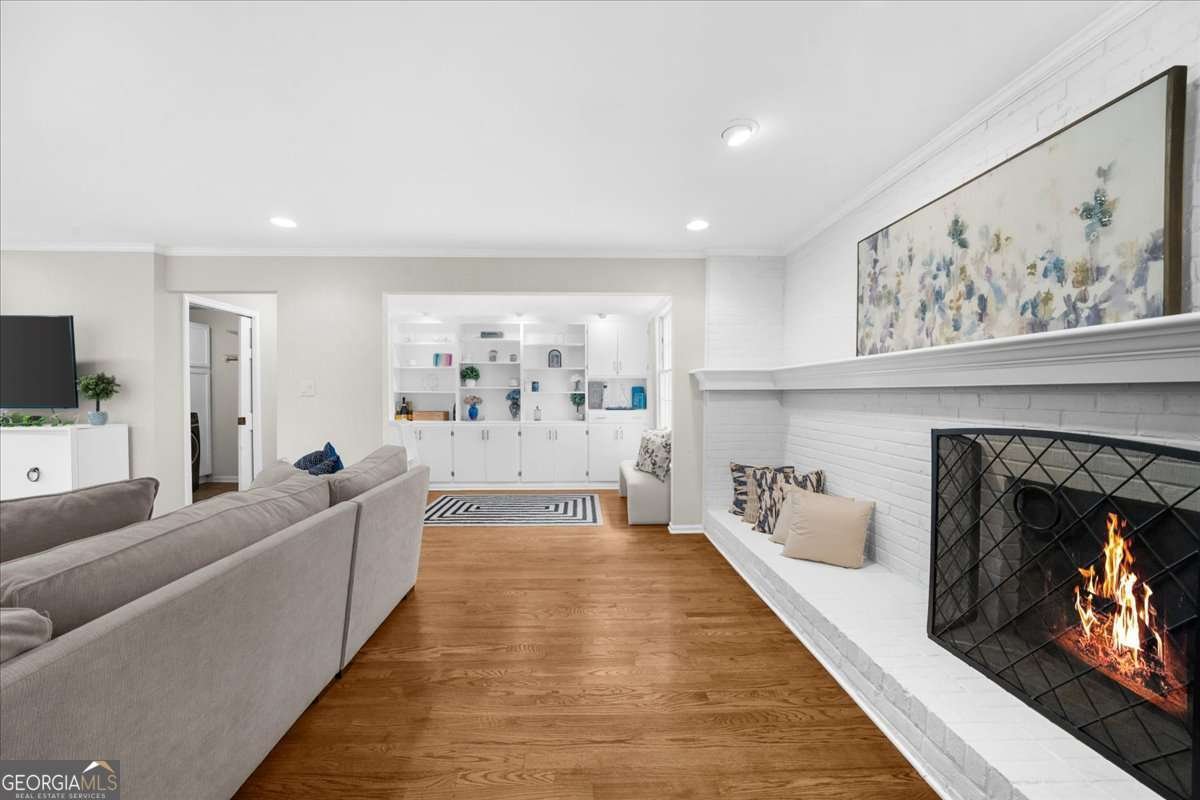 245 Spalding Drive Atlanta - 21