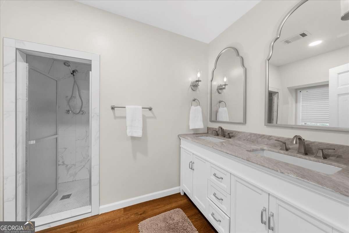 245 Spalding Drive Atlanta - 37
