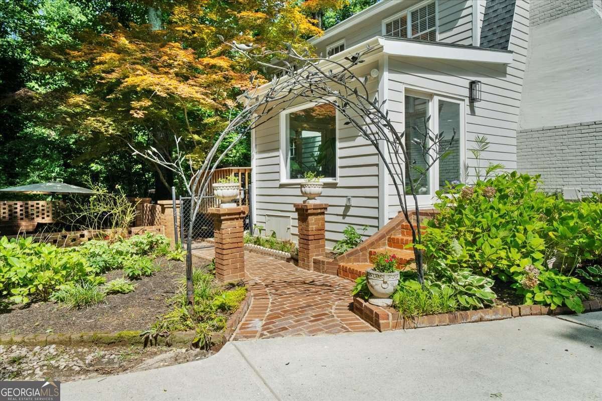 245 Spalding Drive Atlanta - 48
