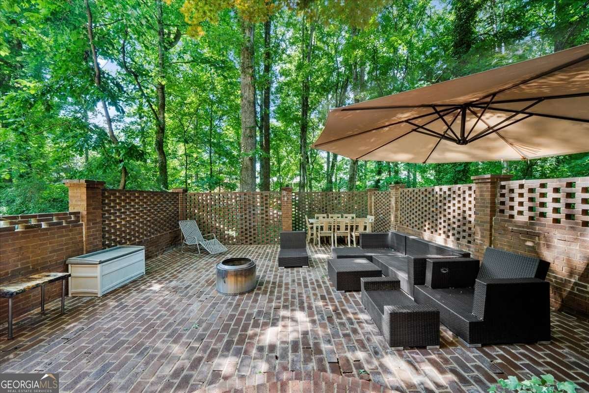 245 Spalding Drive Atlanta - 50