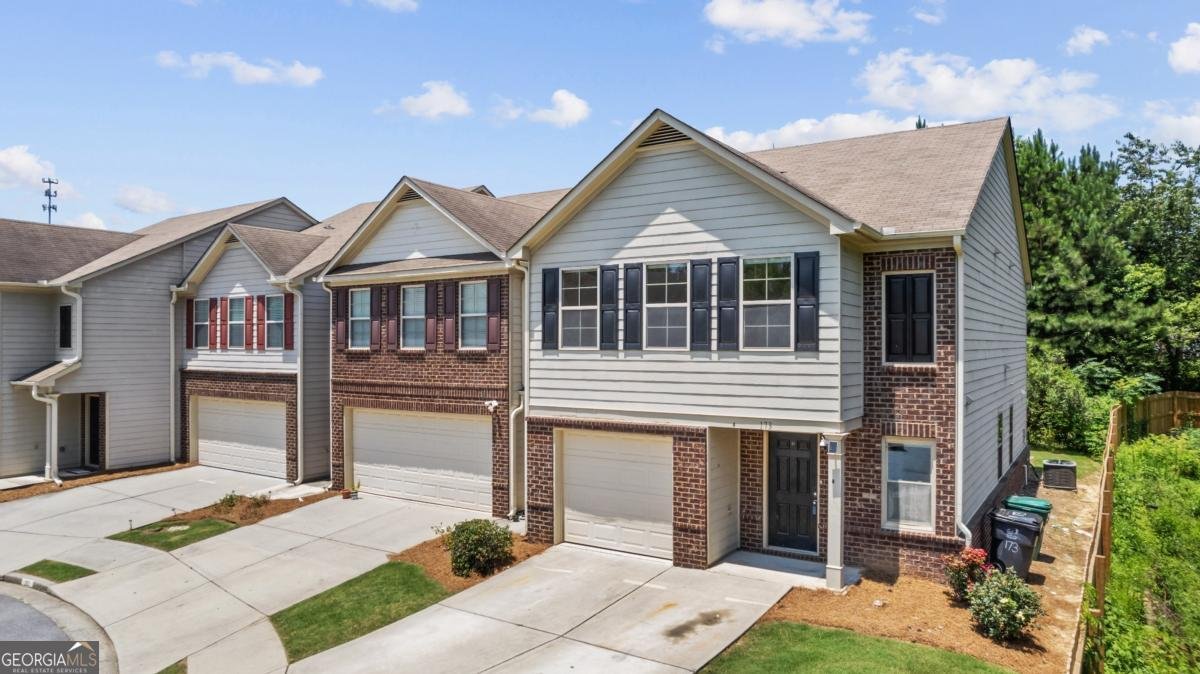 173 Oakland Hills Way Lawrenceville - 2