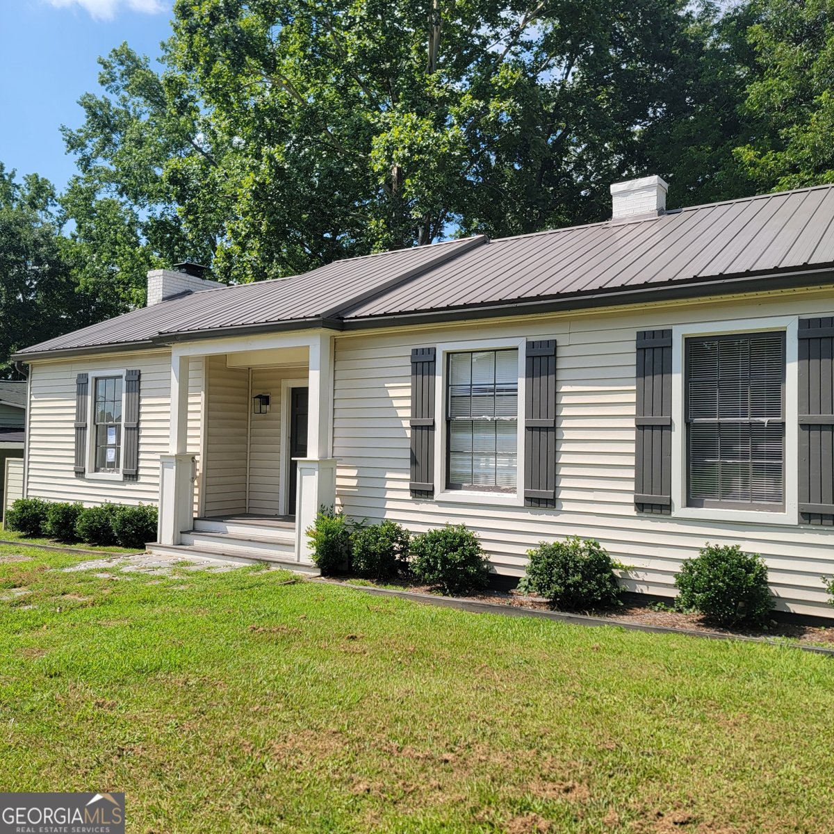 310 5th Street Manchester - 1