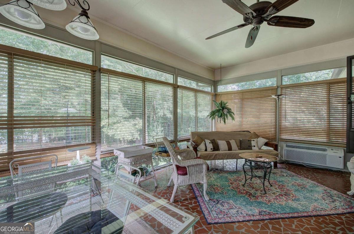 111 Tanglewood Drive Cartersville - 2