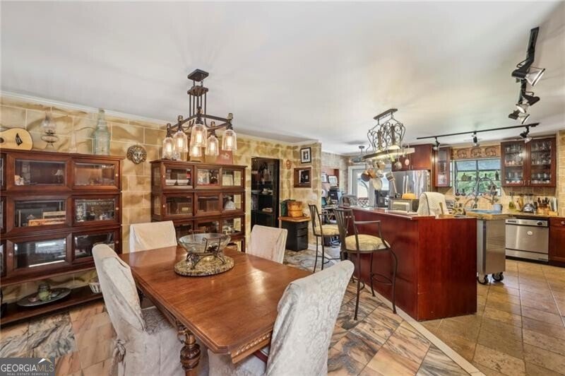 1024 Lake Charles Drive Roswell - 11