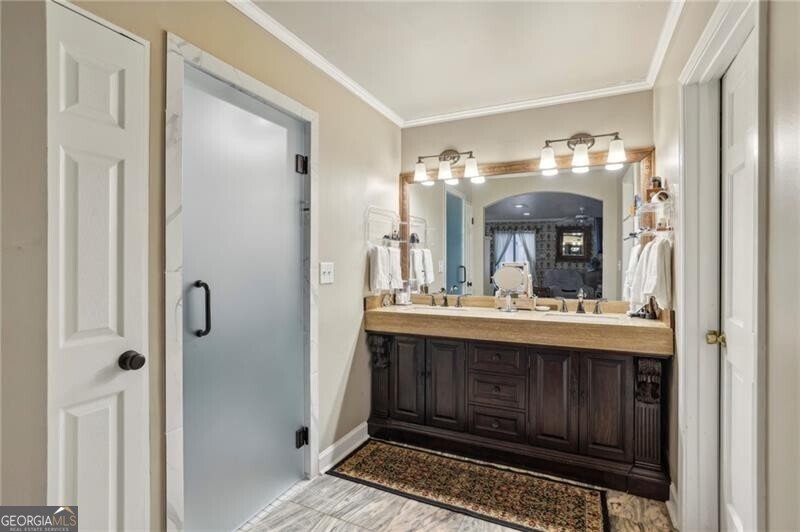 1024 Lake Charles Drive Roswell - 22