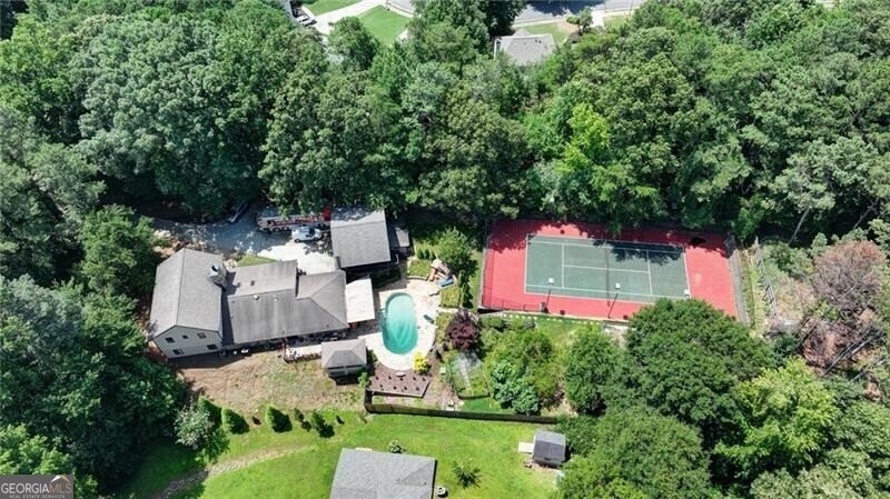 1024 Lake Charles Drive Roswell - 39