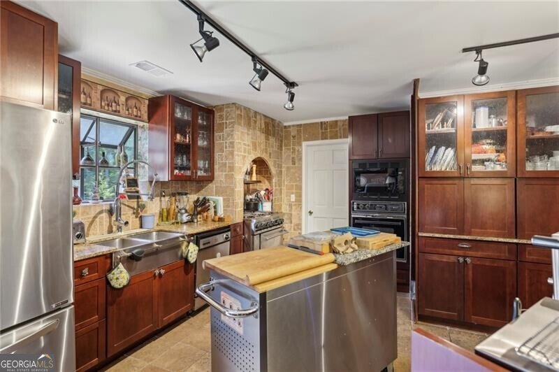 1024 Lake Charles Drive Roswell - 9