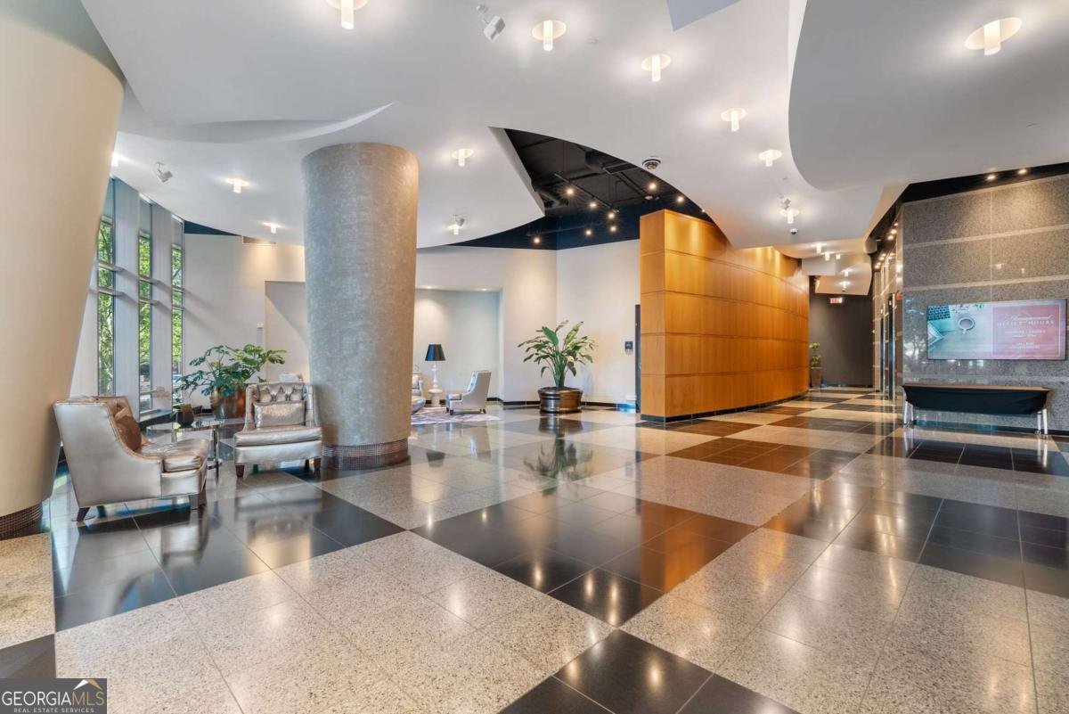 3338 Peachtree Road Atlanta - 23