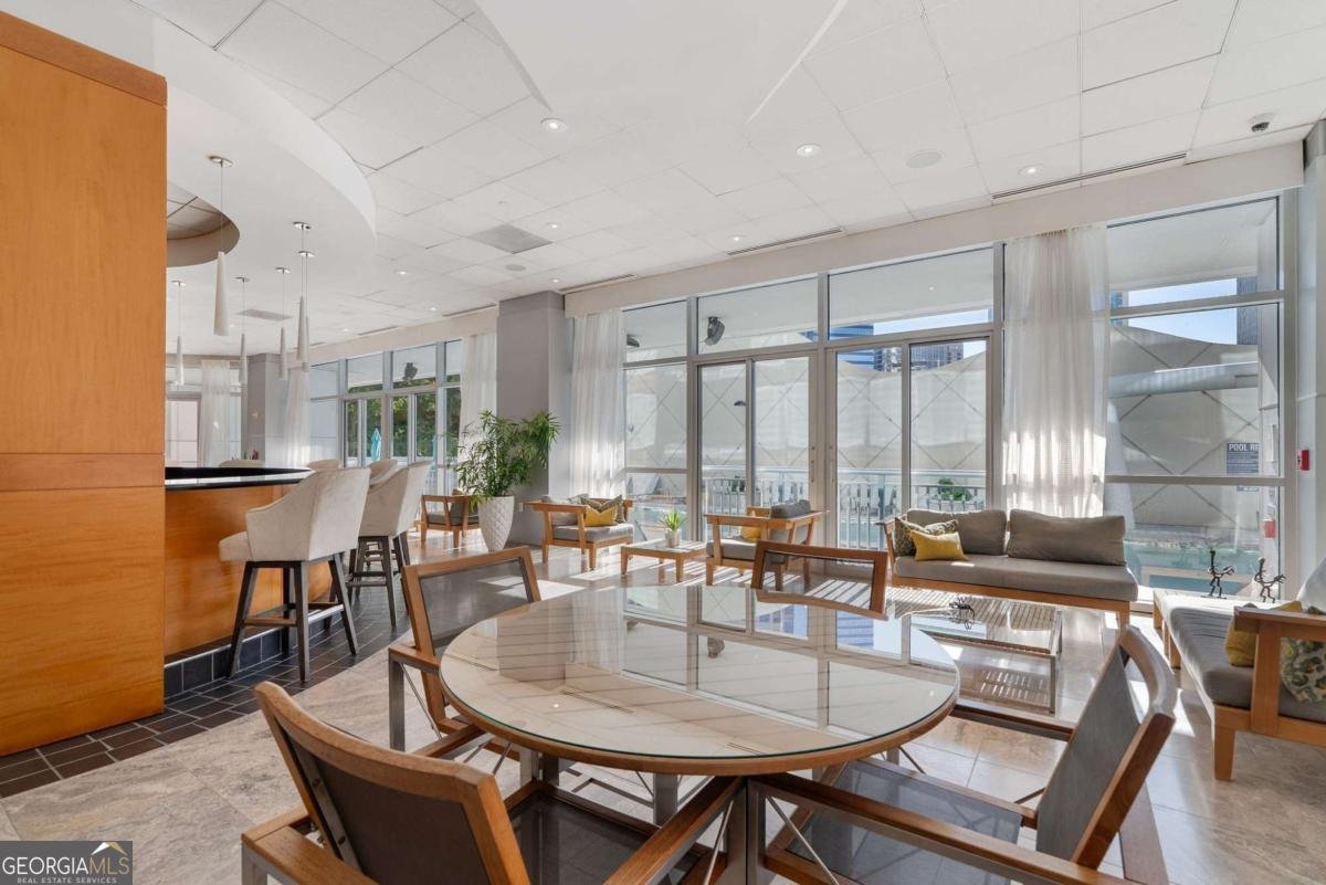 3338 Peachtree Road Atlanta - 27