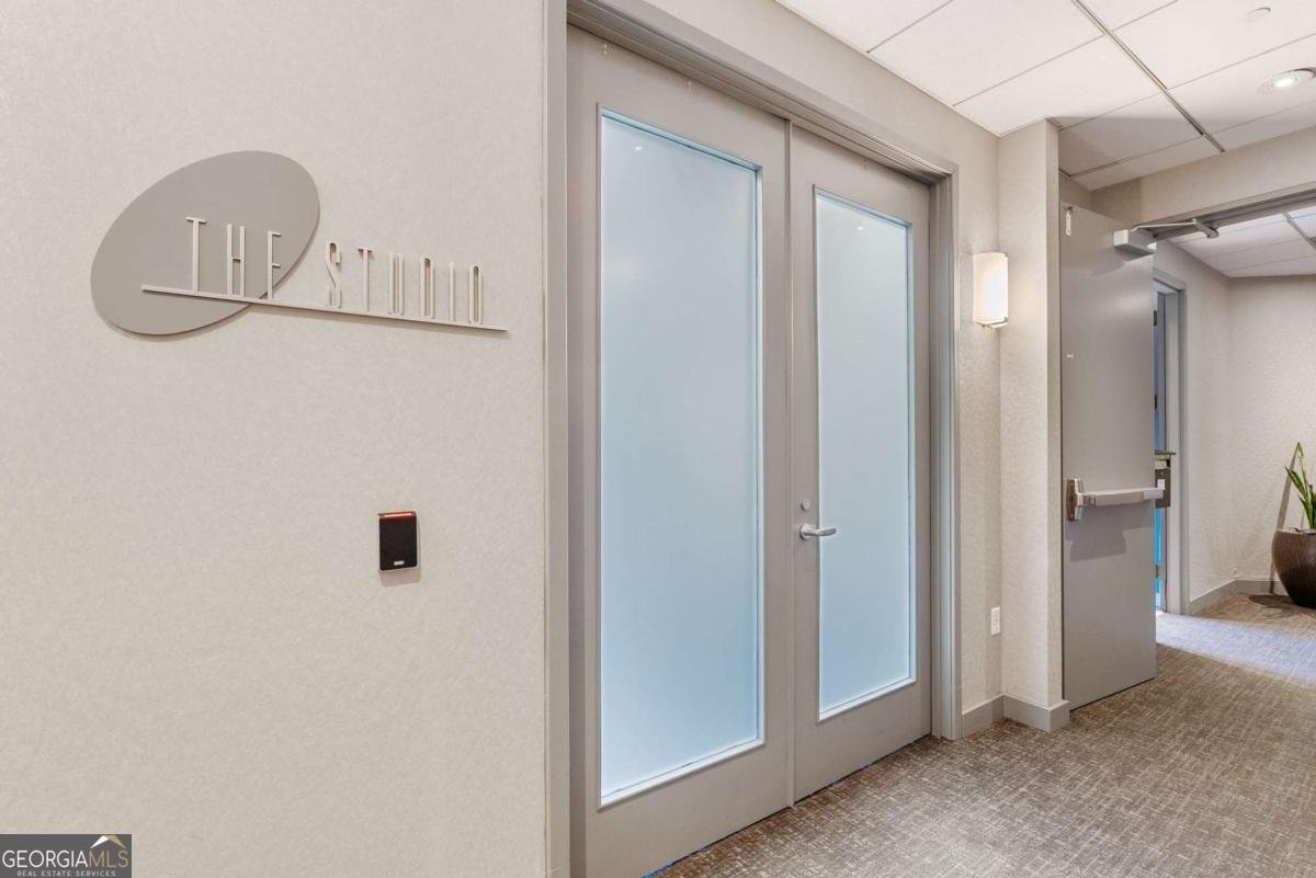 3338 Peachtree Road Atlanta - 38