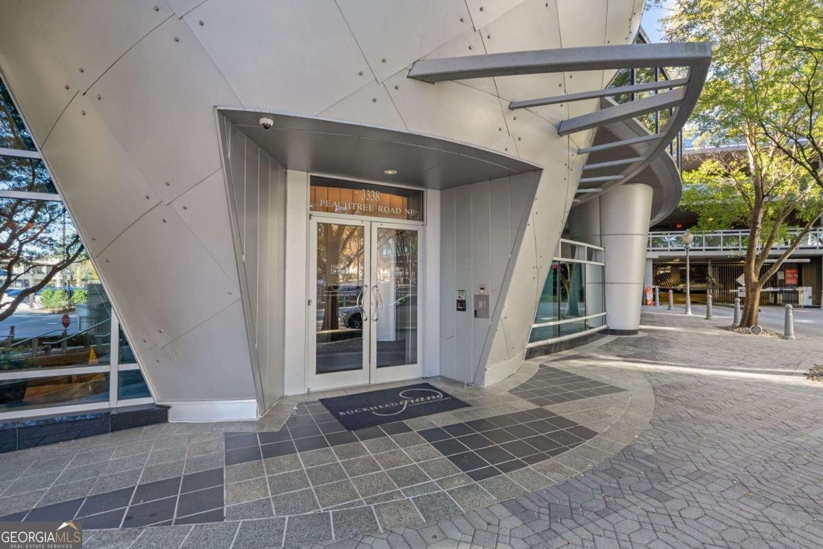 3338 Peachtree Road Atlanta - 41