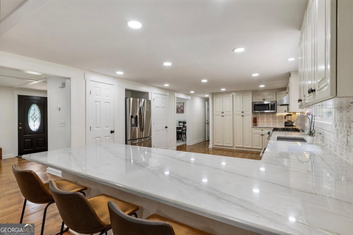 321 Crabtree Court Marietta - 22