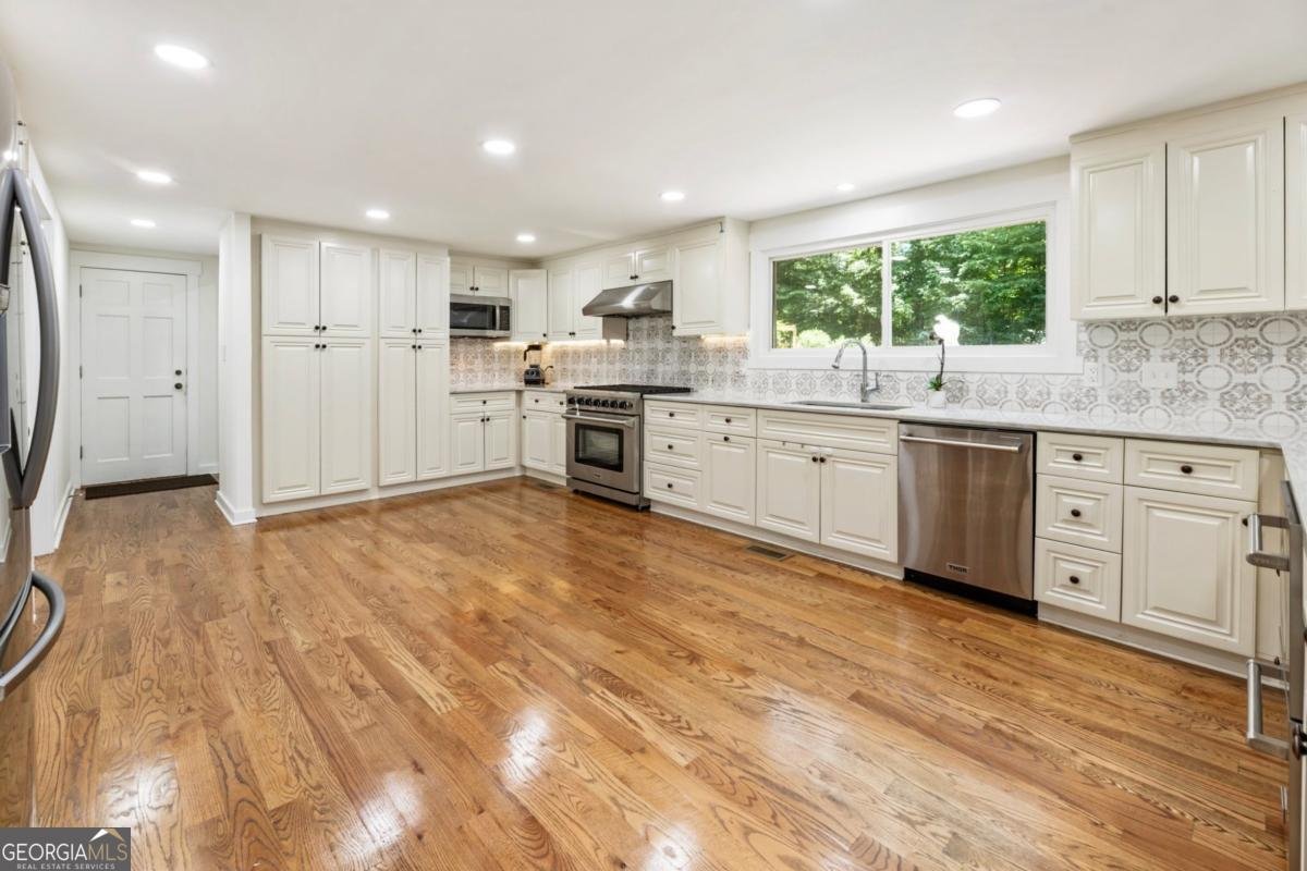 321 Crabtree Court Marietta - 24