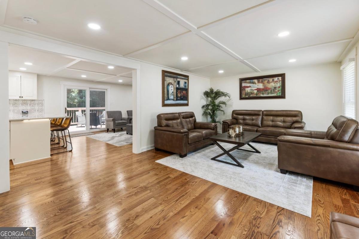 321 Crabtree Court Marietta - 3