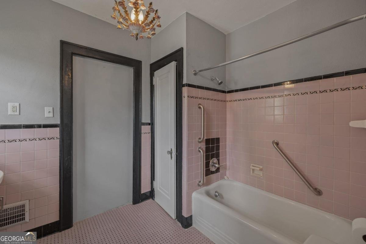 204 Jefferson Avenue Eatonton - 24