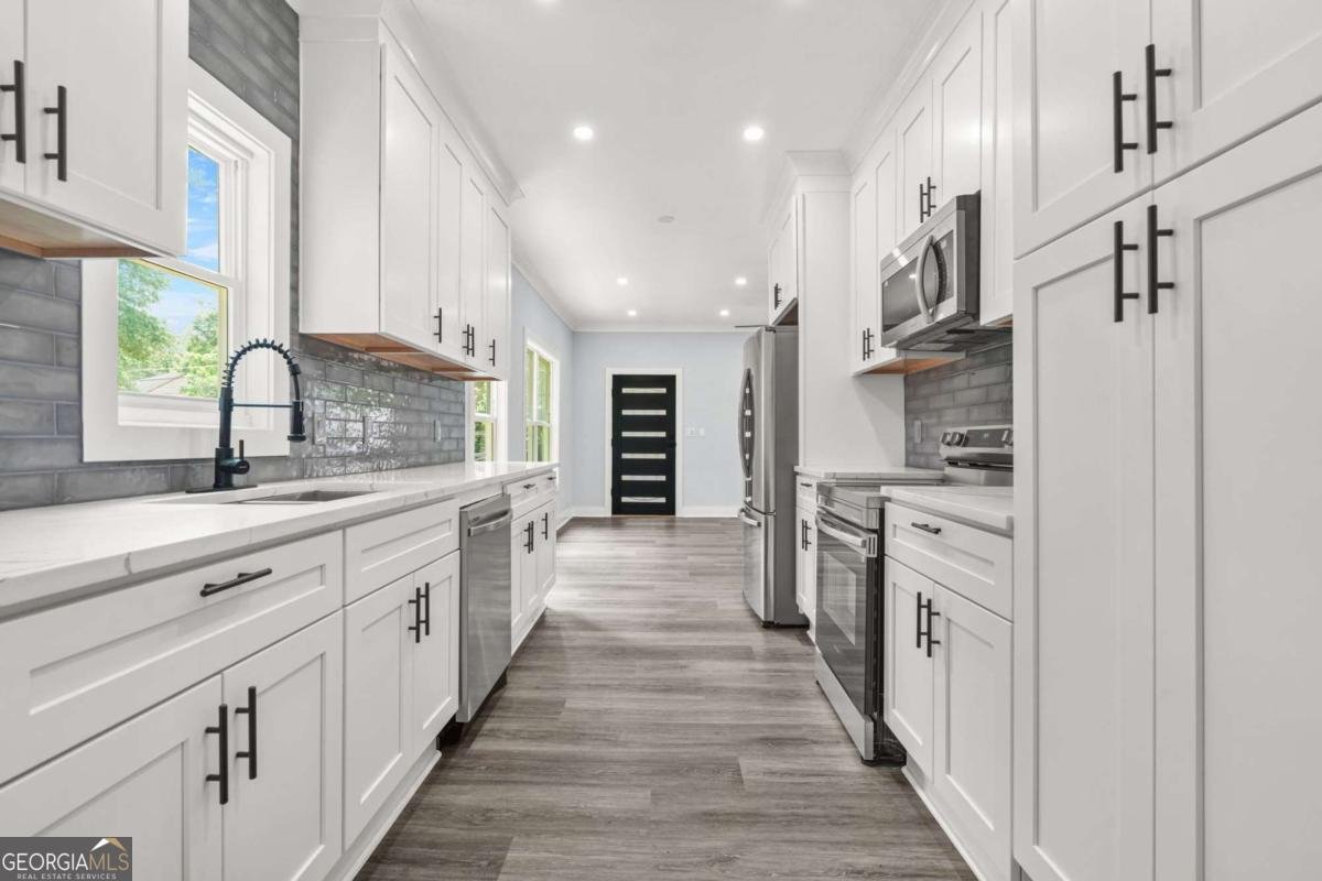 935 PELHAM Street Atlanta - 11