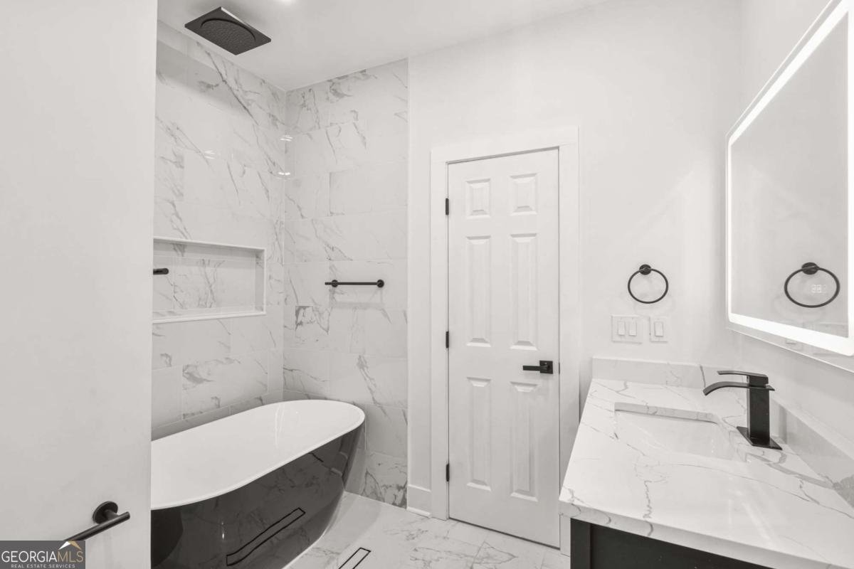 935 PELHAM Street Atlanta - 17