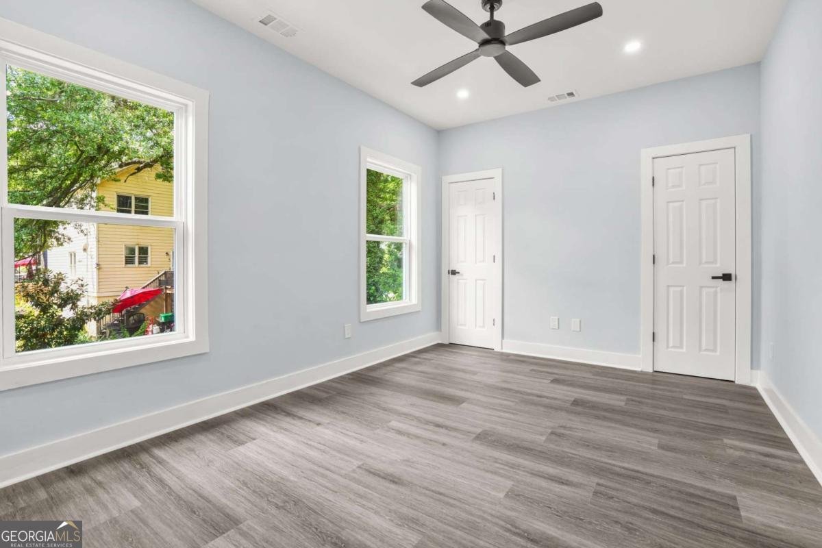 935 PELHAM Street Atlanta - 22