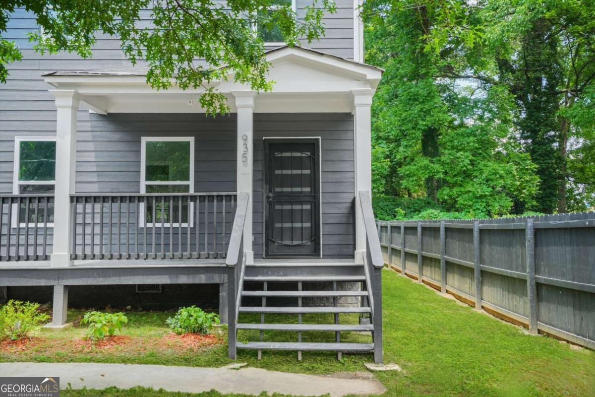 935 PELHAM Street Atlanta - 4