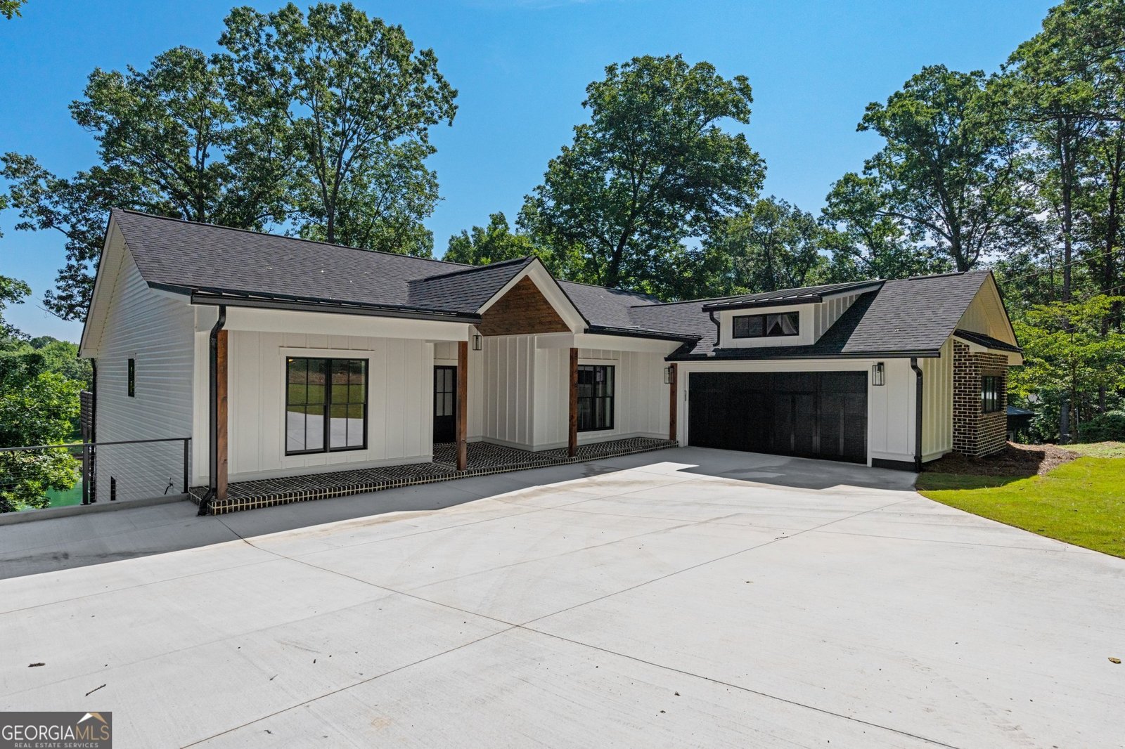 486 Mockingbird Lane Lavonia - 1