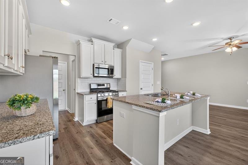 3623 CANYON SPRINGS Oakwood - 9