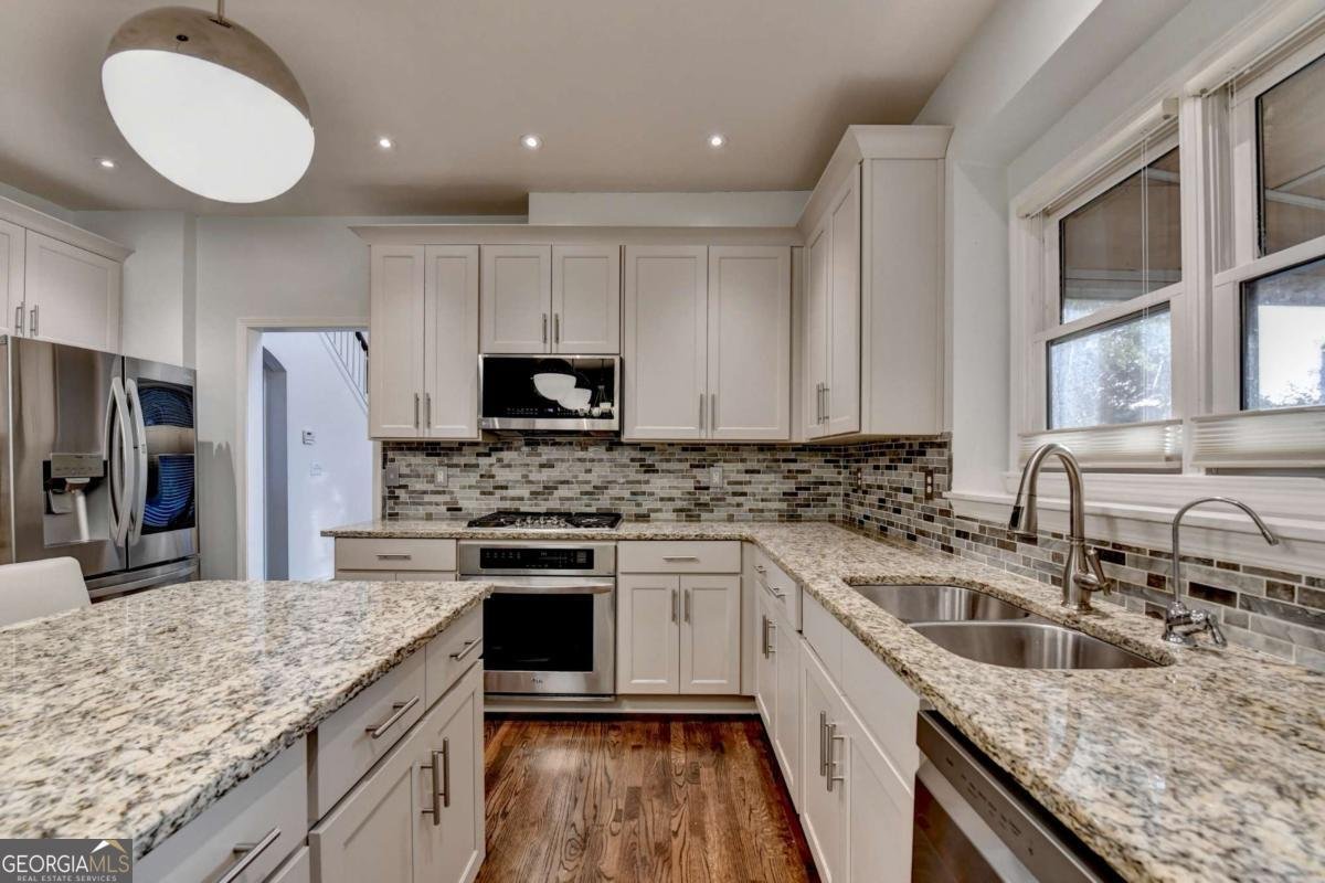 350 River Walk Terrace Johns Creek - 16