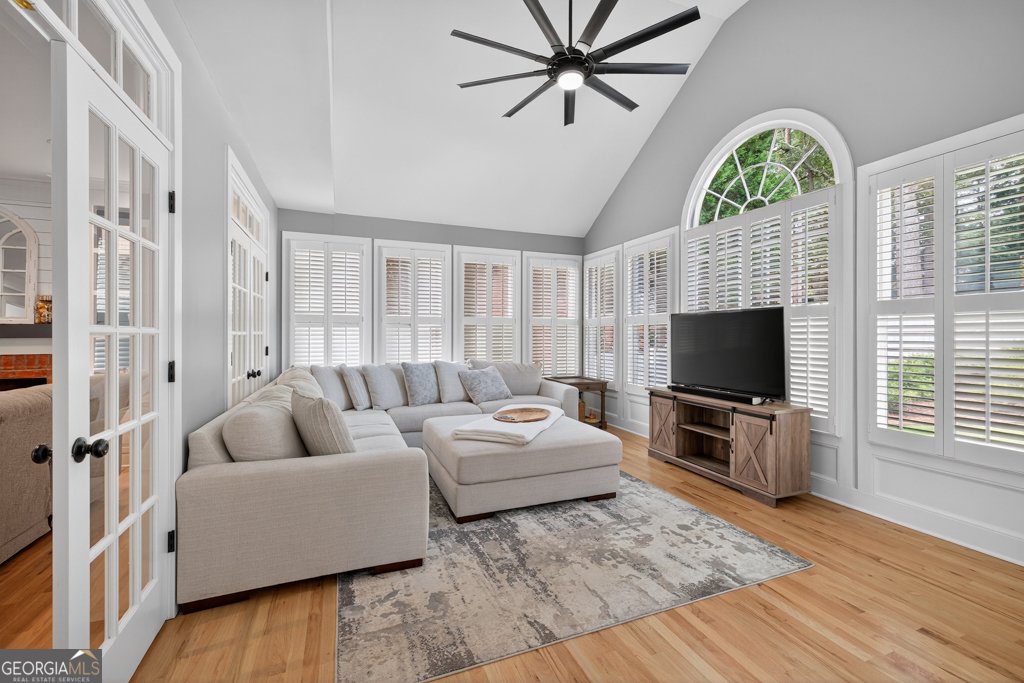 2559 Dunhaven Glen Snellville - 18