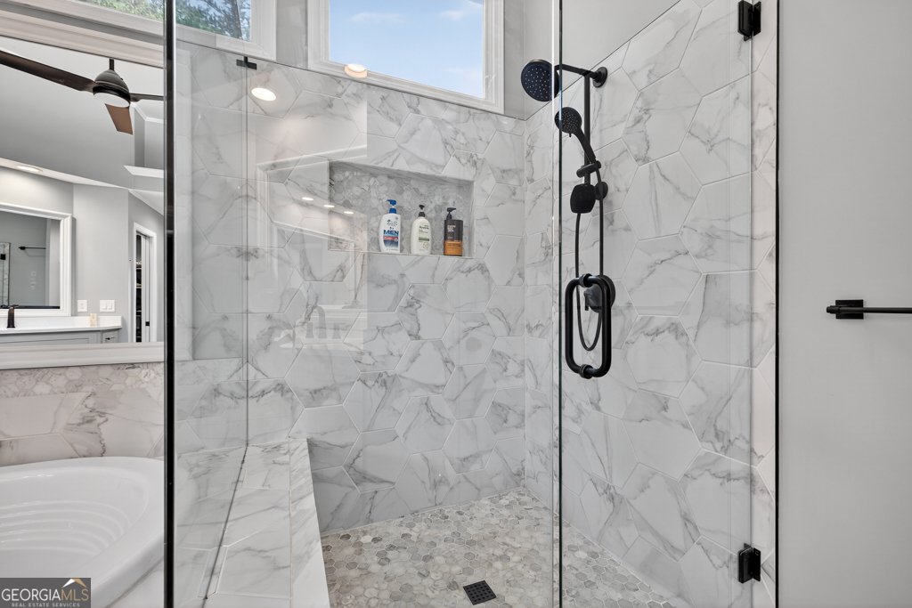 2559 Dunhaven Glen Snellville - 44