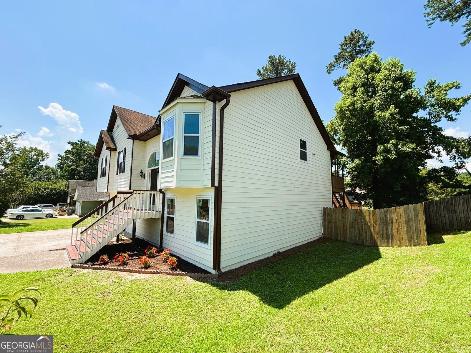 5445 Maltdie sugar hill - 3