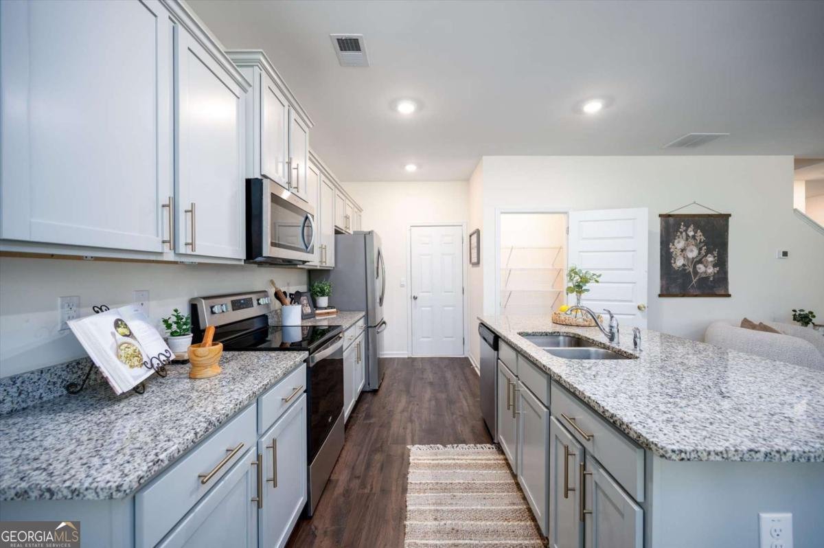 470 Shasta Court Hoschton - 10