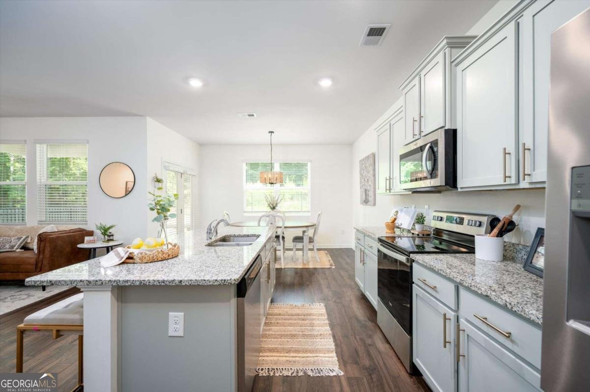 470 Shasta Court Hoschton - 11