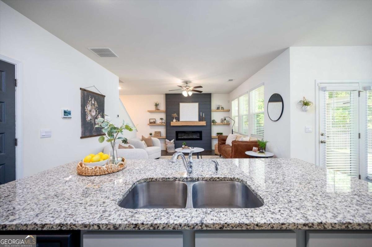 470 Shasta Court Hoschton - 12
