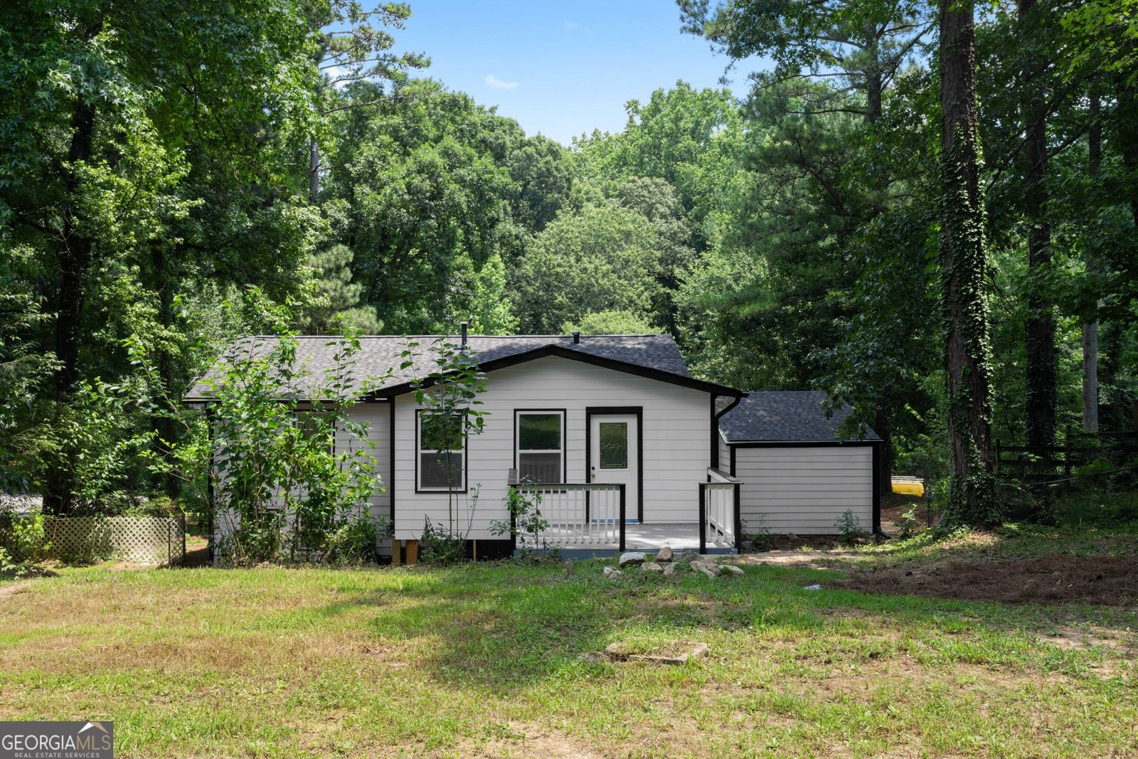 3267 Sunderland Drive Snellville - 1