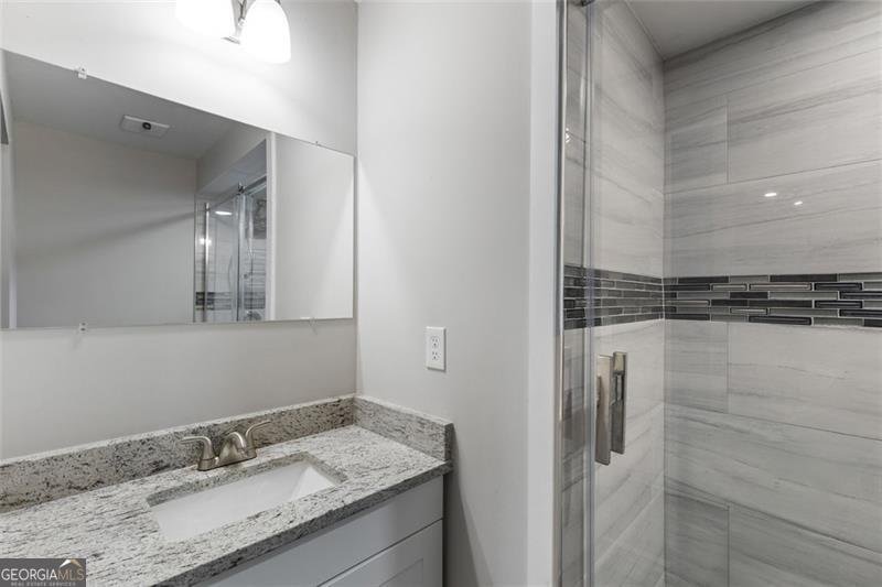 671 LOST CREEK Circle Stone Mountain - 19