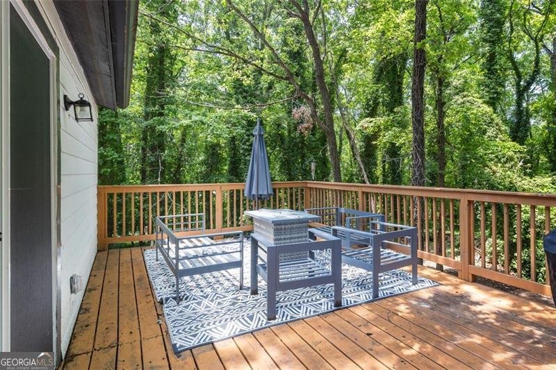 671 LOST CREEK Circle Stone Mountain - 28