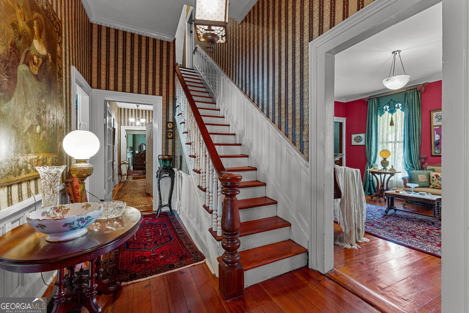 42 W Washington St Newnan - 42