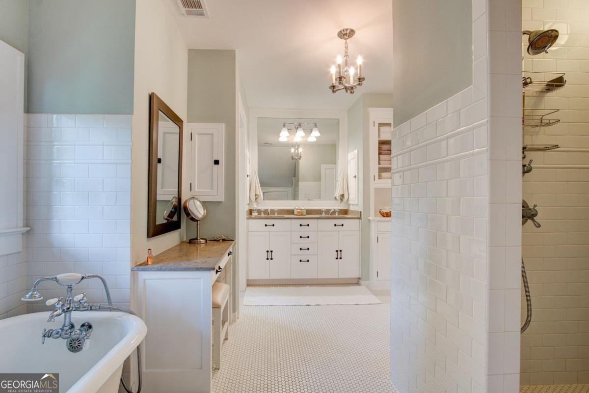 630 Cleburne Terrace Atlanta - 33