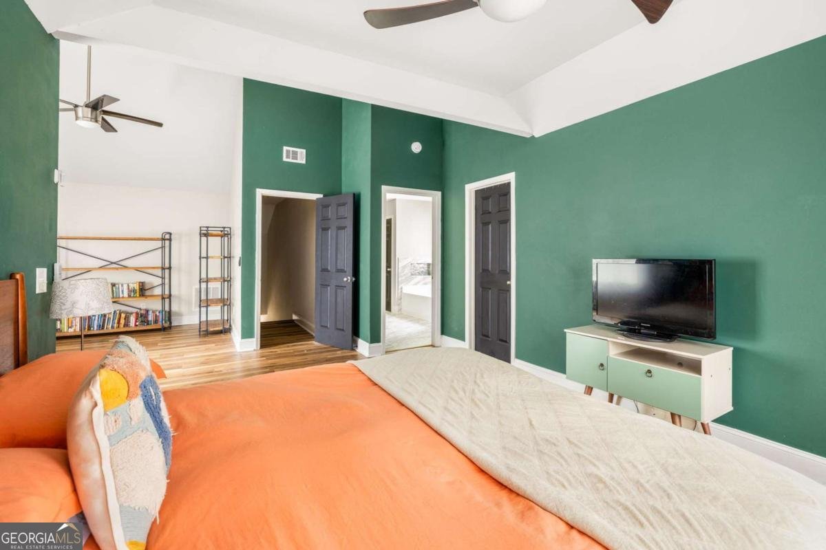 1296 Plaza Avenue Atlanta - 24