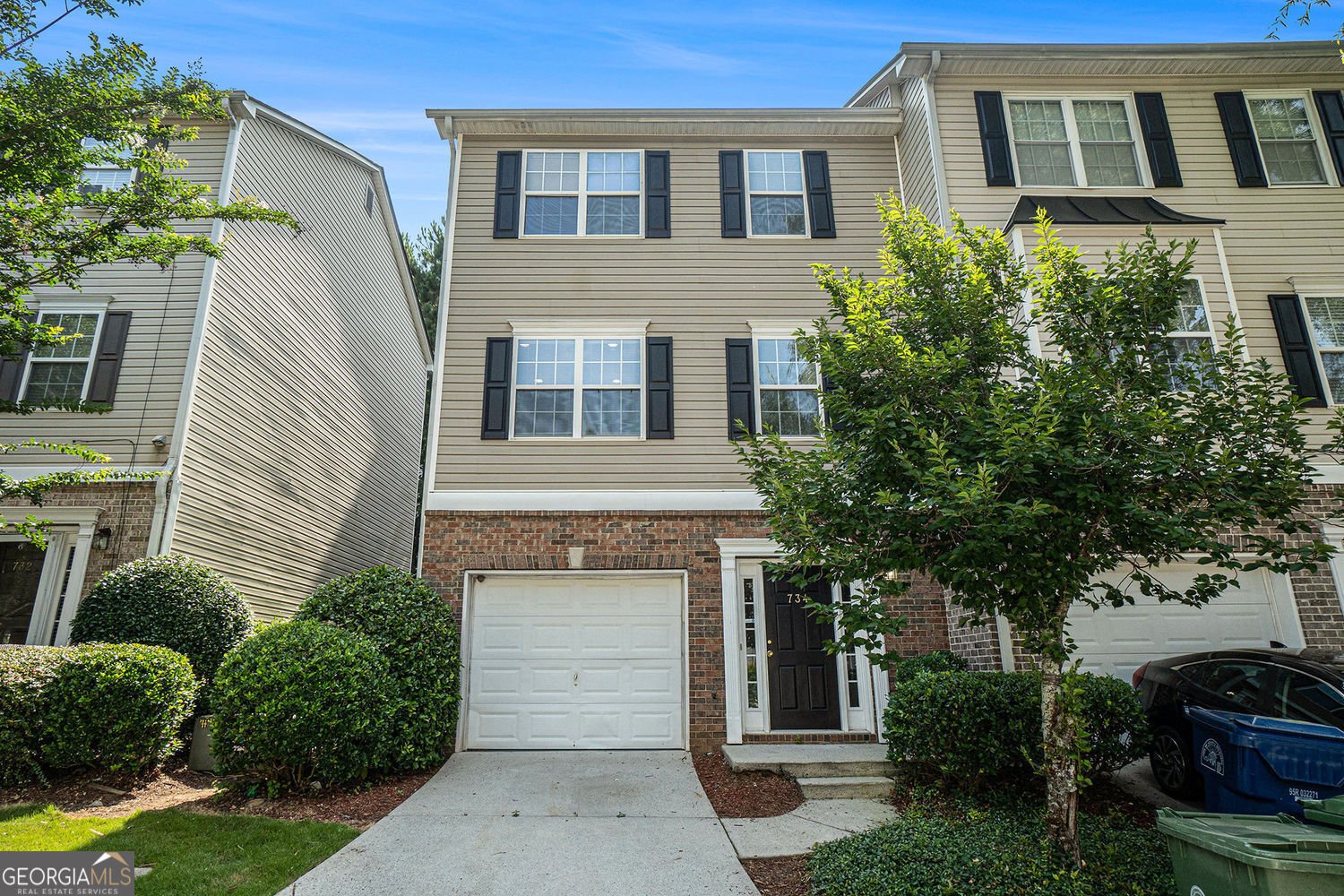 734 Celeste Lane Atlanta - 2