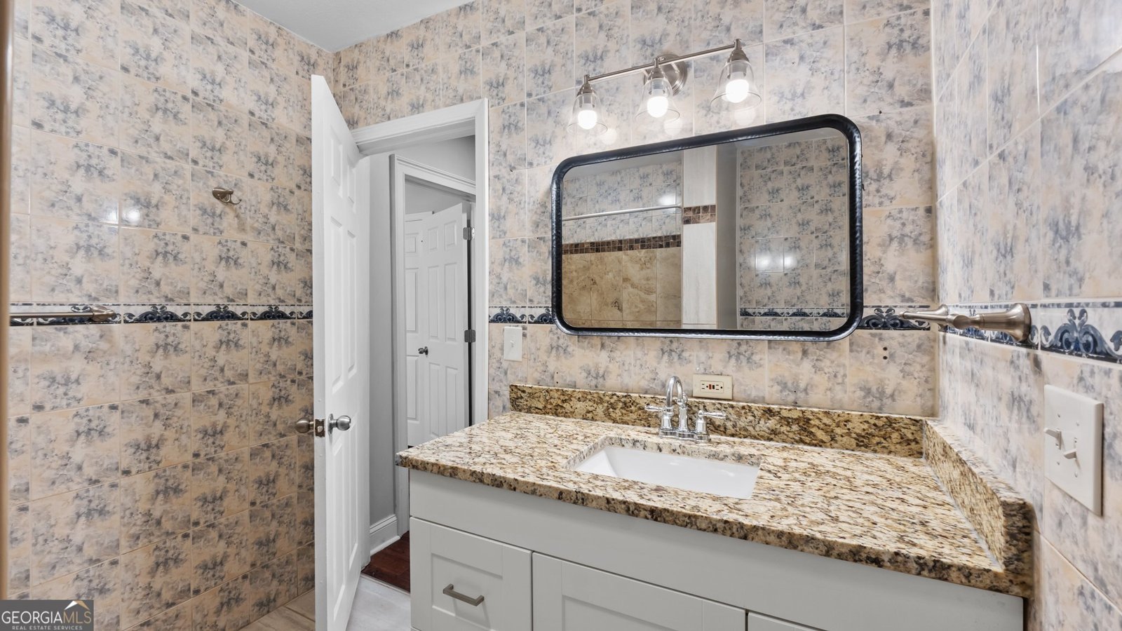 109 Crescent Avenue Rome - 12
