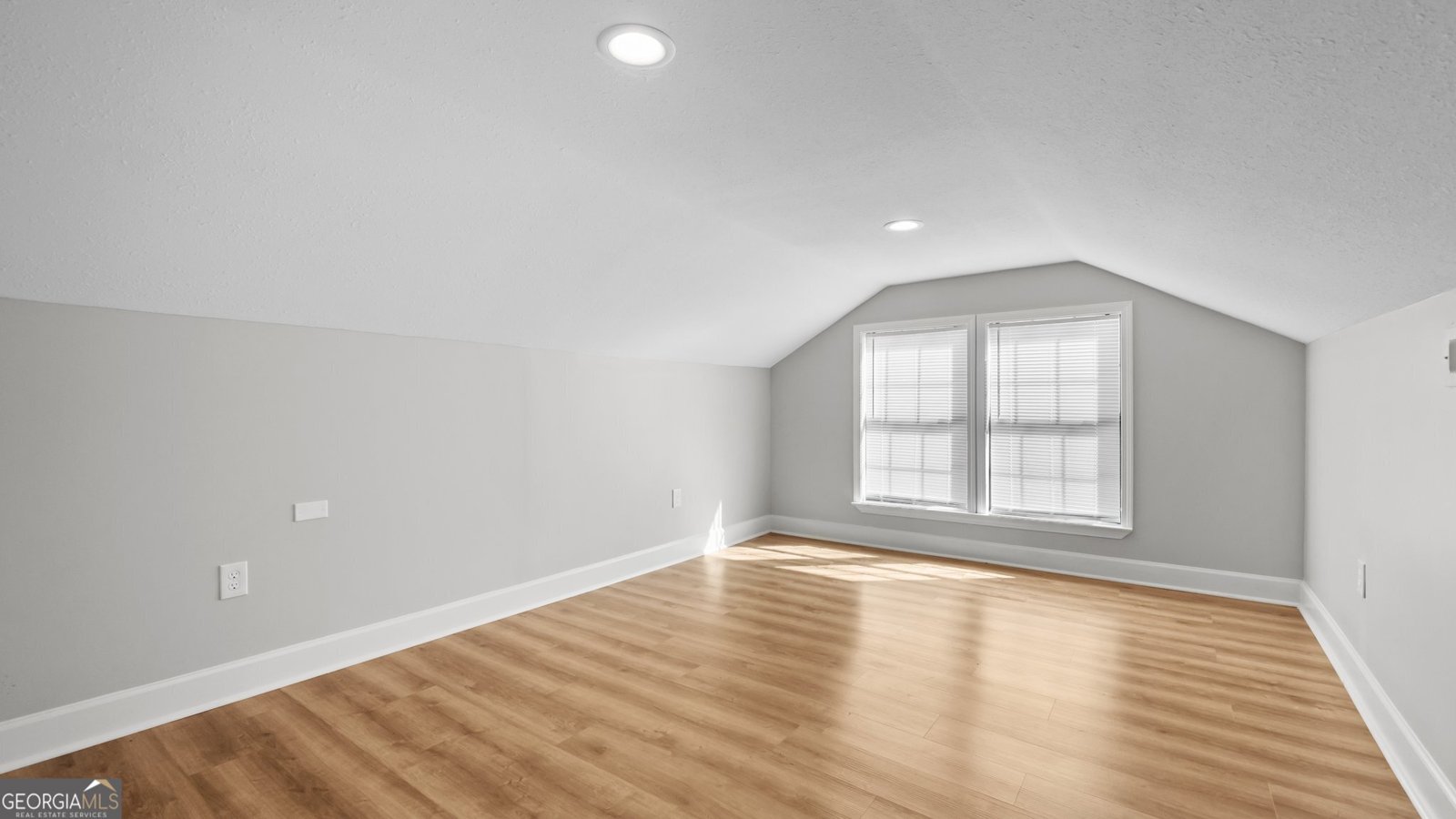 109 Crescent Avenue Rome - 20