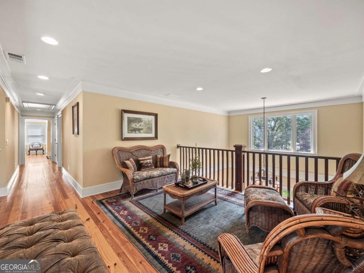 594 Peachtree Road Hoschton - 35