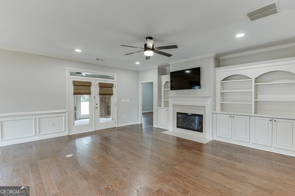 6815 Flagstone Way Flowery Branch - 10