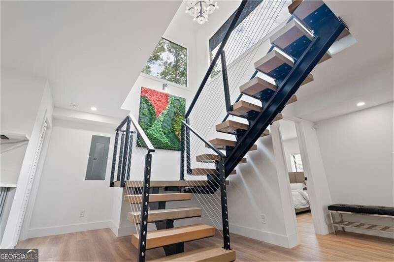 1355 Lockwood Drive Atlanta - 23