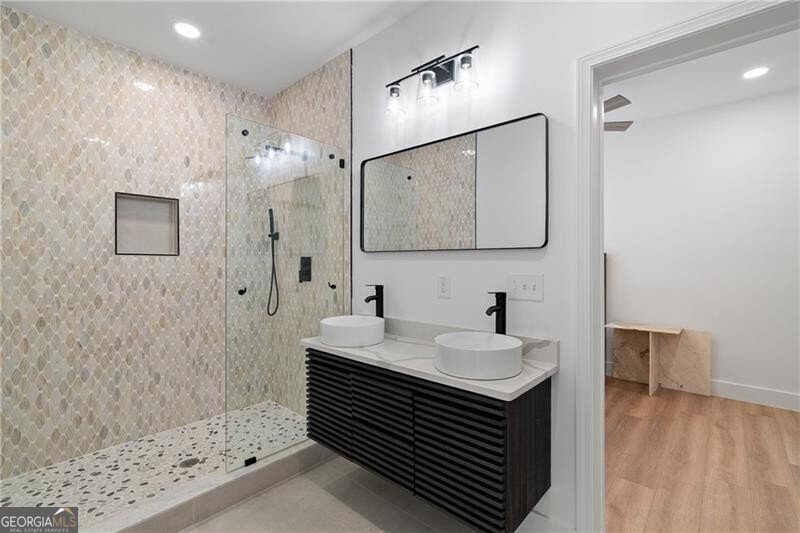 1355 Lockwood Drive Atlanta - 31