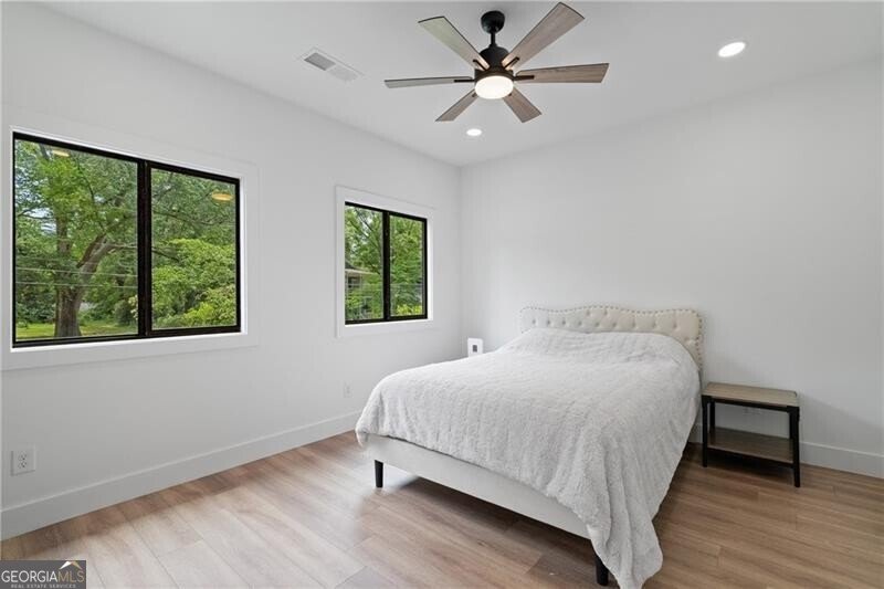 1355 Lockwood Drive Atlanta - 32
